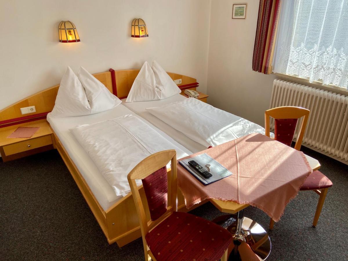 Pension Traude Graz Exterior photo